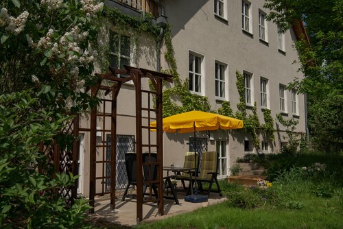 Hotels Near Zittau Zit Airport With Free Shuttle Ebookers Com