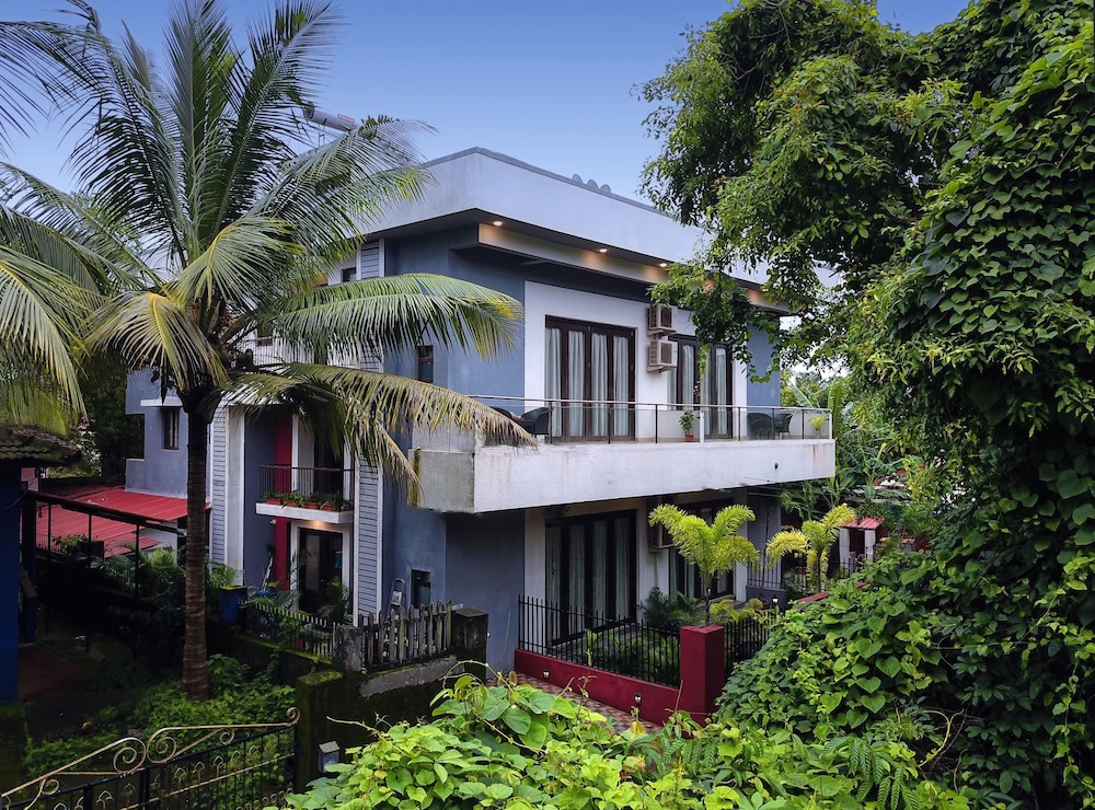 Treehouse Sonnet - A Boutique Hotel in Vagator | Best Rates & Deals on