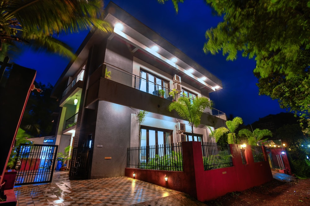 Treehouse Sonnet - A Boutique Hotel in Vagator | Best Rates & Deals on