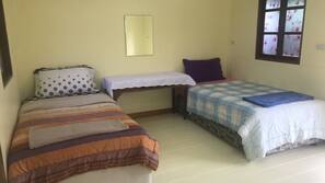 6 bedrooms, rollaway beds, free WiFi