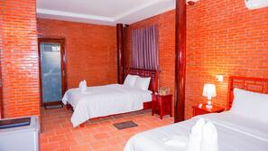 Minibar, iron/ironing board, free WiFi