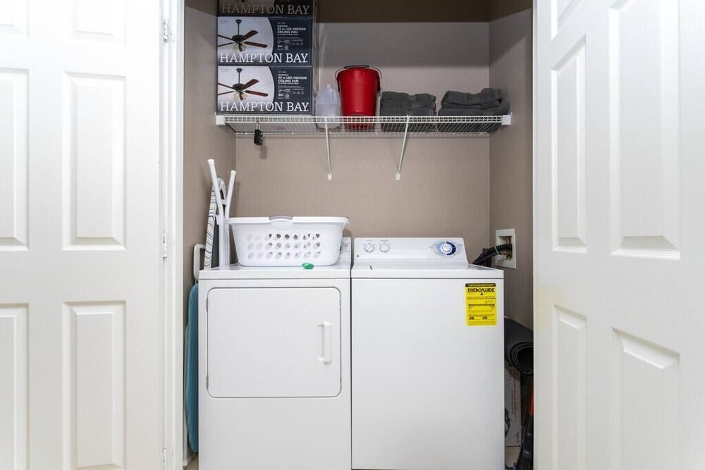 Amazing  Vista Cay 3 beds/2 bath, Close to Intl Drive , Conv. Center & Sea World