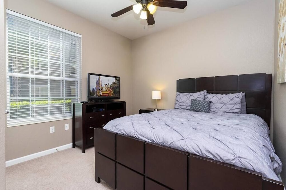 Amazing  Vista Cay 3 beds/2 bath, Close to Intl Drive , Conv. Center & Sea World