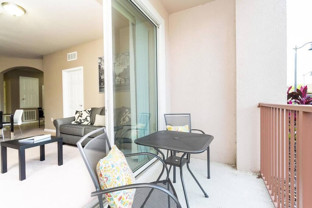 Amazing  Vista Cay 3 beds/2 bath, Close to Intl Drive , Conv. Center & Sea World