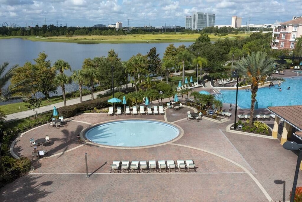 Amazing  Vista Cay 3 beds/2 bath, Close to Intl Drive , Conv. Center & Sea World