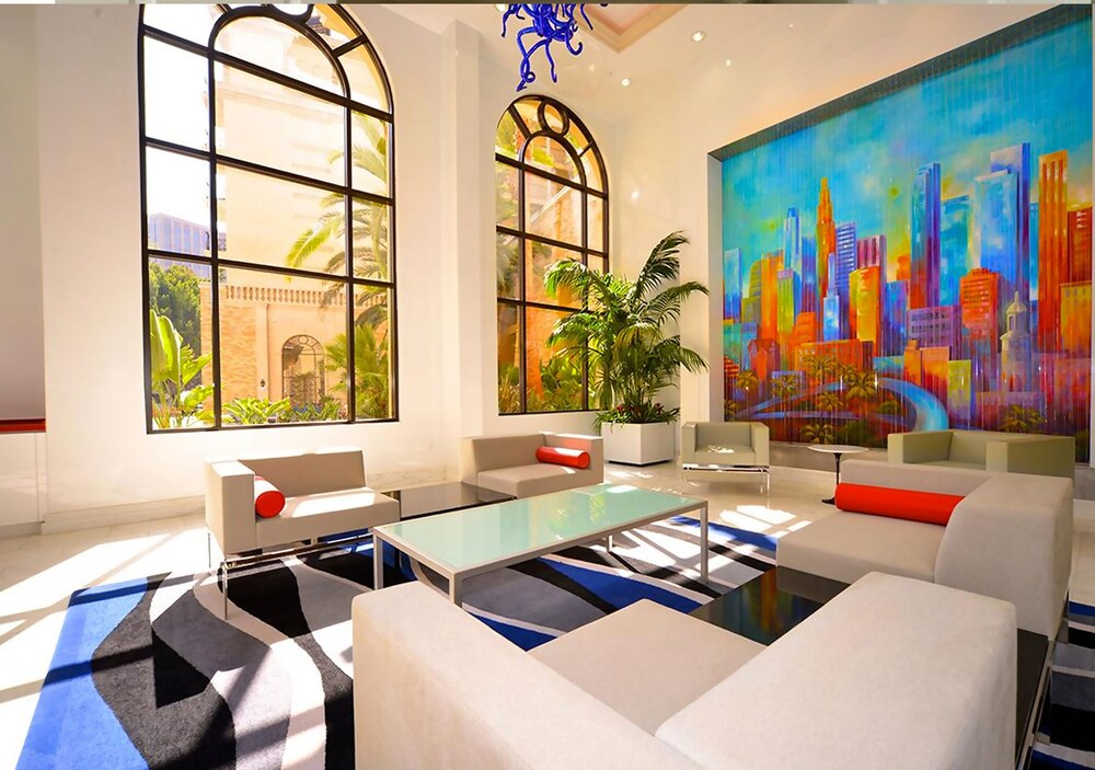 Downtown La Artistic Apartments 2019 Pictures Reviews Prices Bbq Picnic Area Featured Image Lobby Sitting