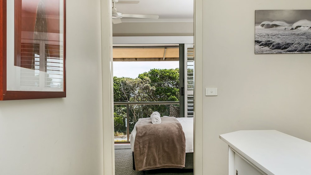 A Perfect Stay # 7 James Cook Apartments - Opposite Clarkes Beach