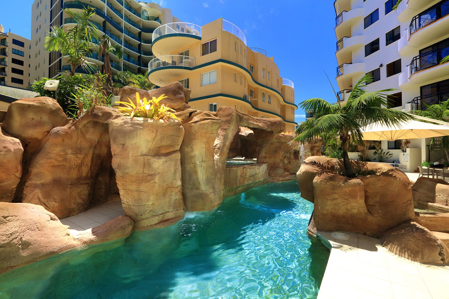Renovated 2 Bedroom Apartment 2Blocks from Beach - Caribbean Resort Mooloolaba