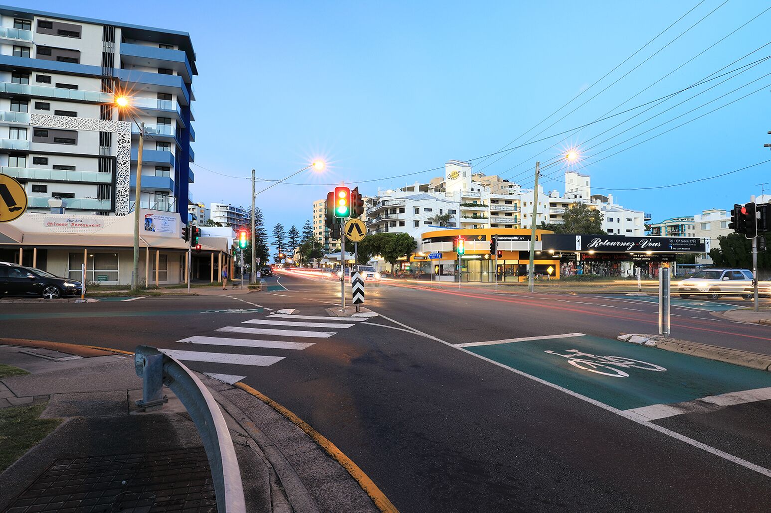 Renovated 2 Bedroom Apartment 2Blocks from Beach - Caribbean Resort Mooloolaba