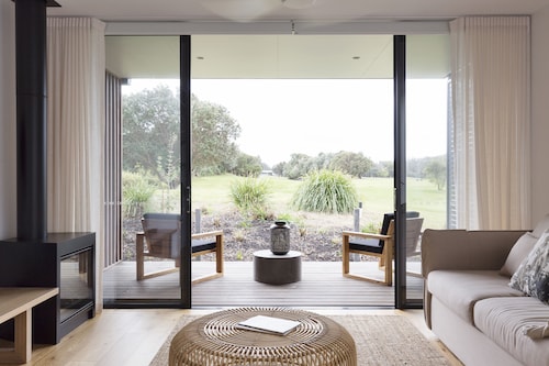 Top 10 Accommodation Near Mountain Ridge Wines From Au 109 Wotif Hotels Near Mountain Ridge Wines Bangalay Luxury Villas