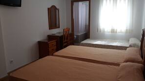 Iron/ironing board, free WiFi, linens