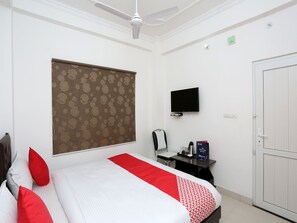 Double or Twin Room | Room amenity