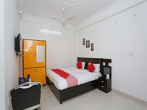 Double or Twin Room | Free WiFi