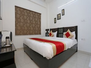 Double or Twin Room | Free WiFi