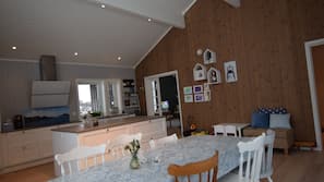 Spiseområde i rom