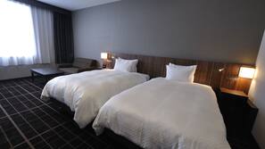 Blackout drapes, free WiFi, linens