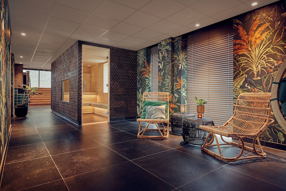 Van der Valk Hotel Amsterdam-Amstel - Reviews, Photos ...