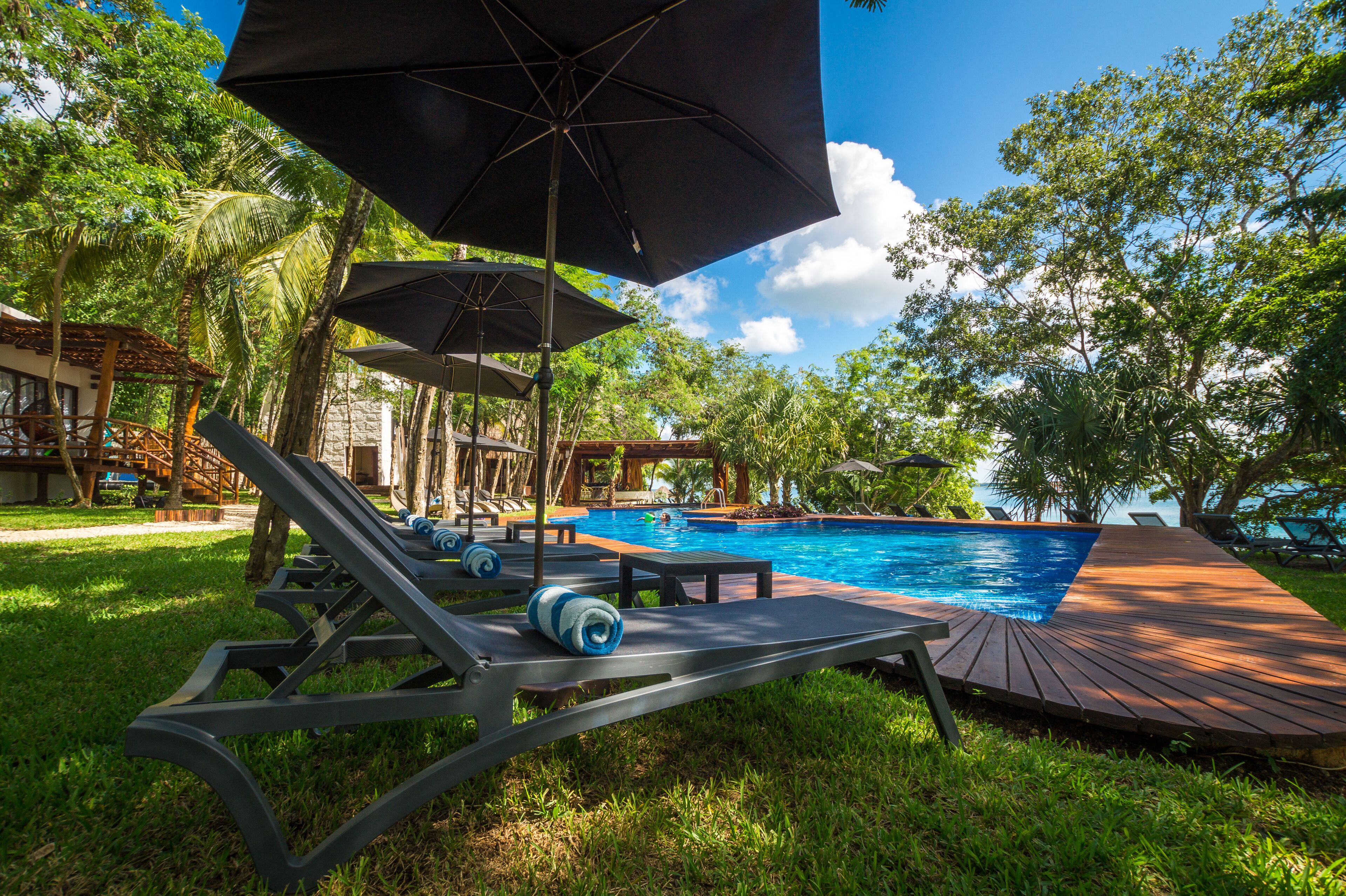 hotel on lake bacalar mexico | cancun to bacalar