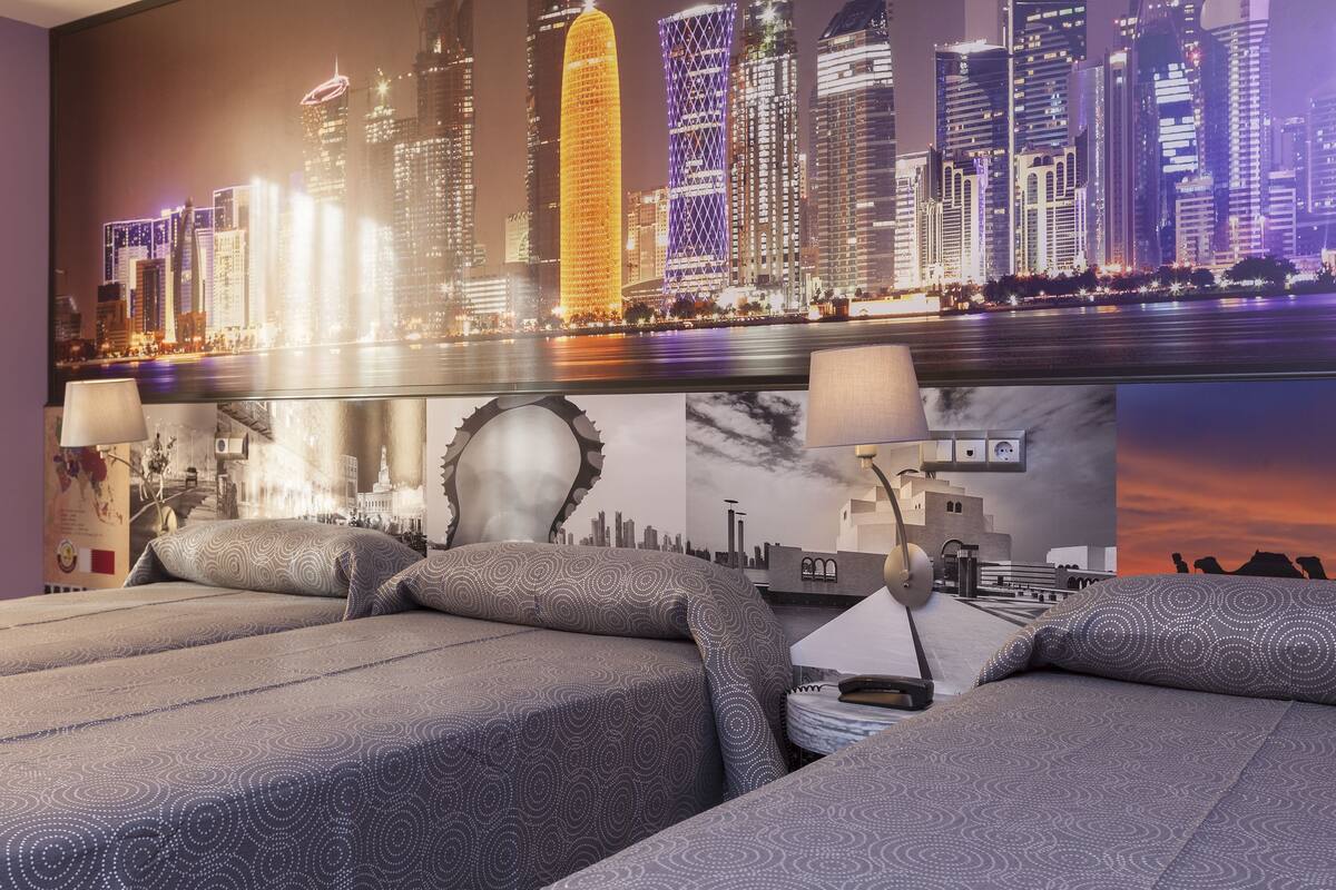 Jc Rooms Jardines In Madrid Spain Expedia