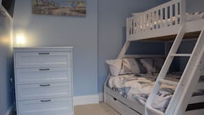2 bedrooms