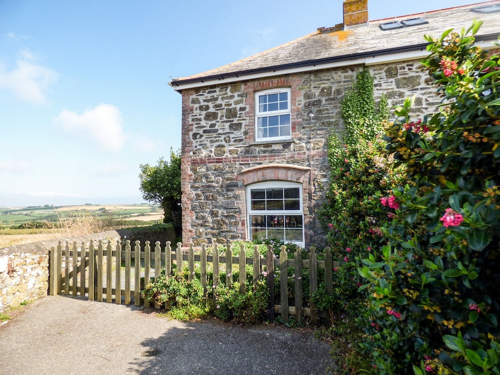 2 Menefreda Cottages In Wadebridge Hotel Rates Reviews On Orbitz