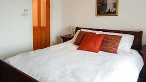2 bedrooms, individually decorated, individually furnished, free WiFi
