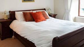 2 bedrooms, individually decorated, individually furnished, free WiFi