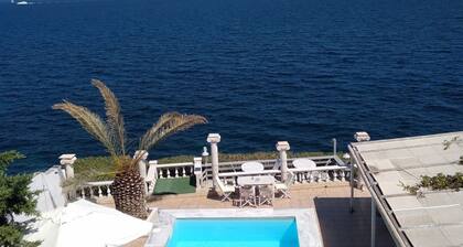 Mistral Apartments Aegina