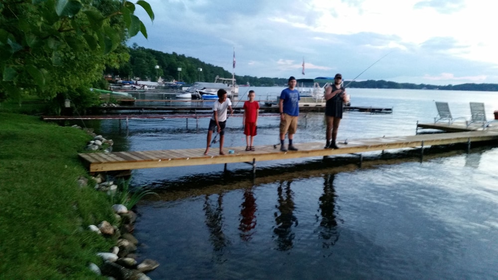 "Memories Are Made Here" Klinger Lake Lakefront With Beautiful