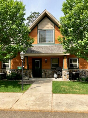 Ironton Condo Rentals Find Cheap Holiday Condos From 61