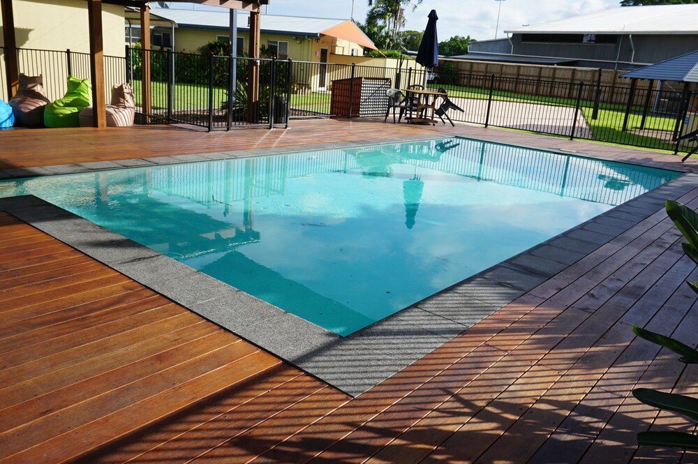 YAL Cairns - A Motel that makes a difference