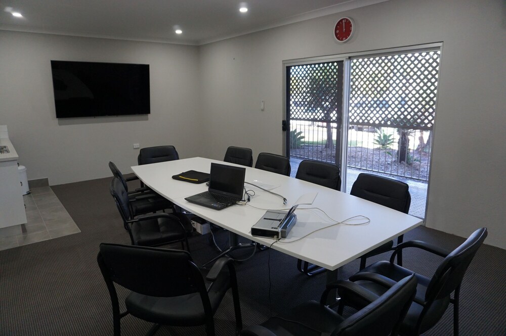 YAL Cairns - A Motel that makes a difference