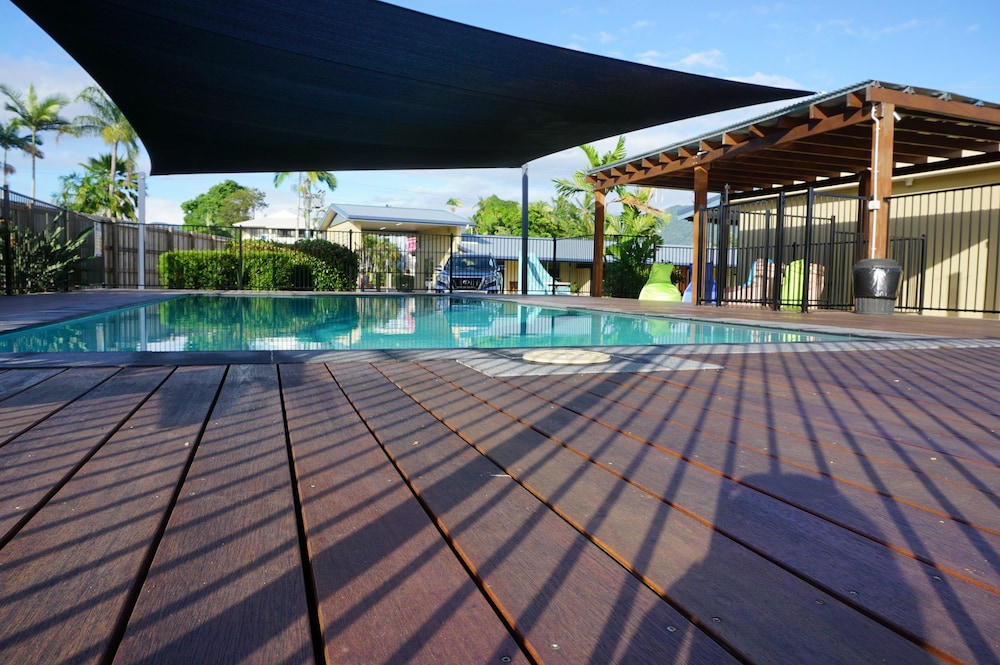 YAL Cairns - A Motel that makes a difference