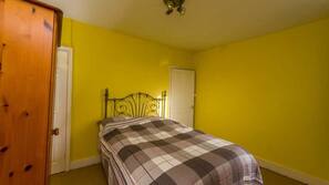 3 Schlafzimmer, Bügeleisen/Bügelbrett, Internetzugang, Bettwäsche