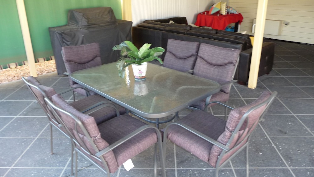 Central Shepparton Apartment