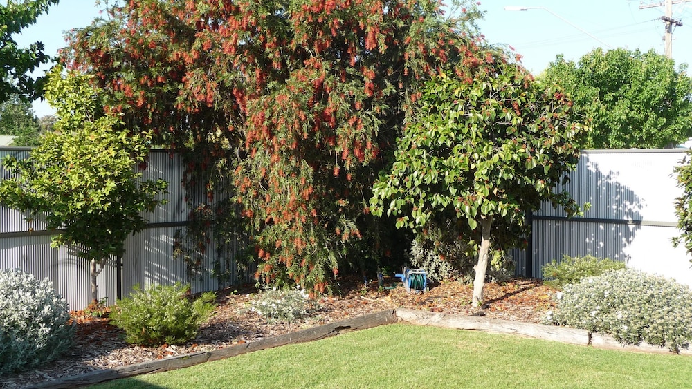 Central Shepparton Apartment