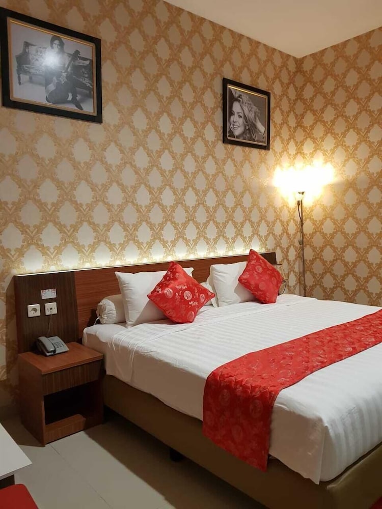 Fortune Front One Hotel Kendari in Kendari Best Rates & Deals on Orbitz