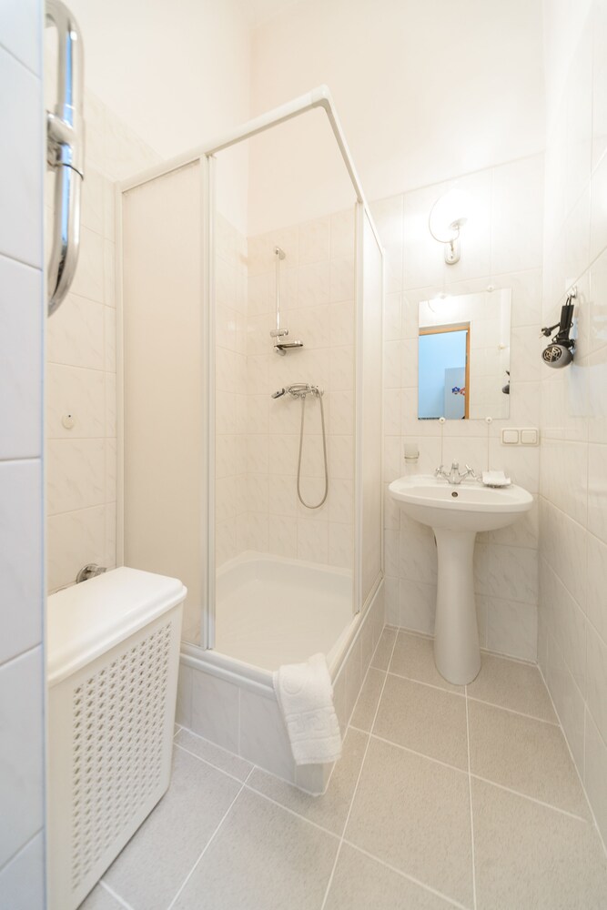 Photo - Centrooms Kropivnizkogo Mini-Hotel