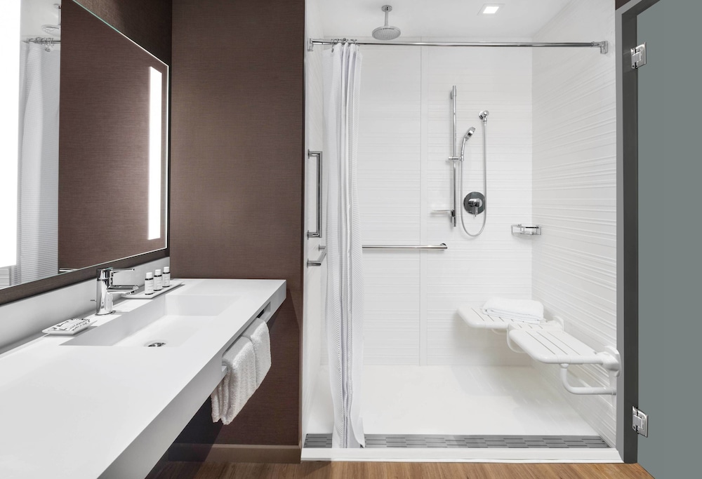 AC Hotel Pittsburgh Downtown in Pittsburgh Best Rates & Deals on Orbitz