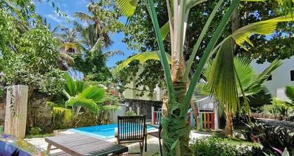 Riviera Punta Cana Eco Travelers House