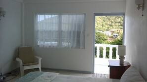 Iron/ironing board, free WiFi, linens