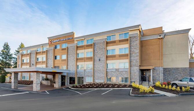 Comfort Inn Suites Tigard Near Washington Square In Portland Or Expedia