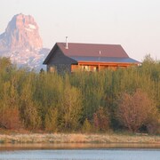 The 10 Best Hotels In Babb Montana For 2019 Expedia Open The Door To An Extraordinary Montana Adventure Early Fall Dates Available
