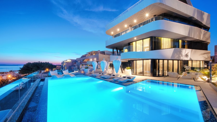 All suites hotel Posh