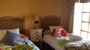 4 bedrooms, desk, blackout drapes, iron/ironing board