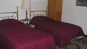 Iron/ironing board