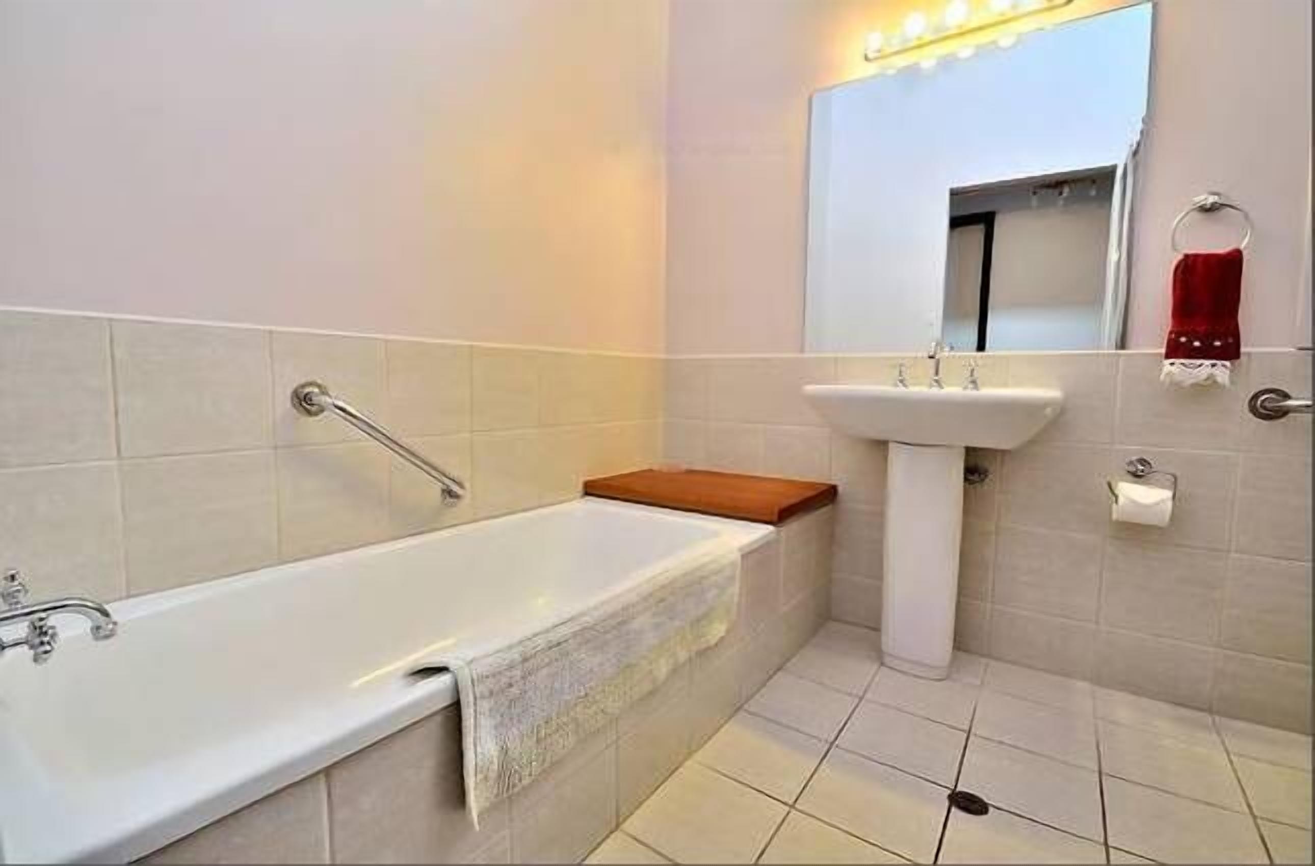 Ralda's Cottage Mt Christopherson