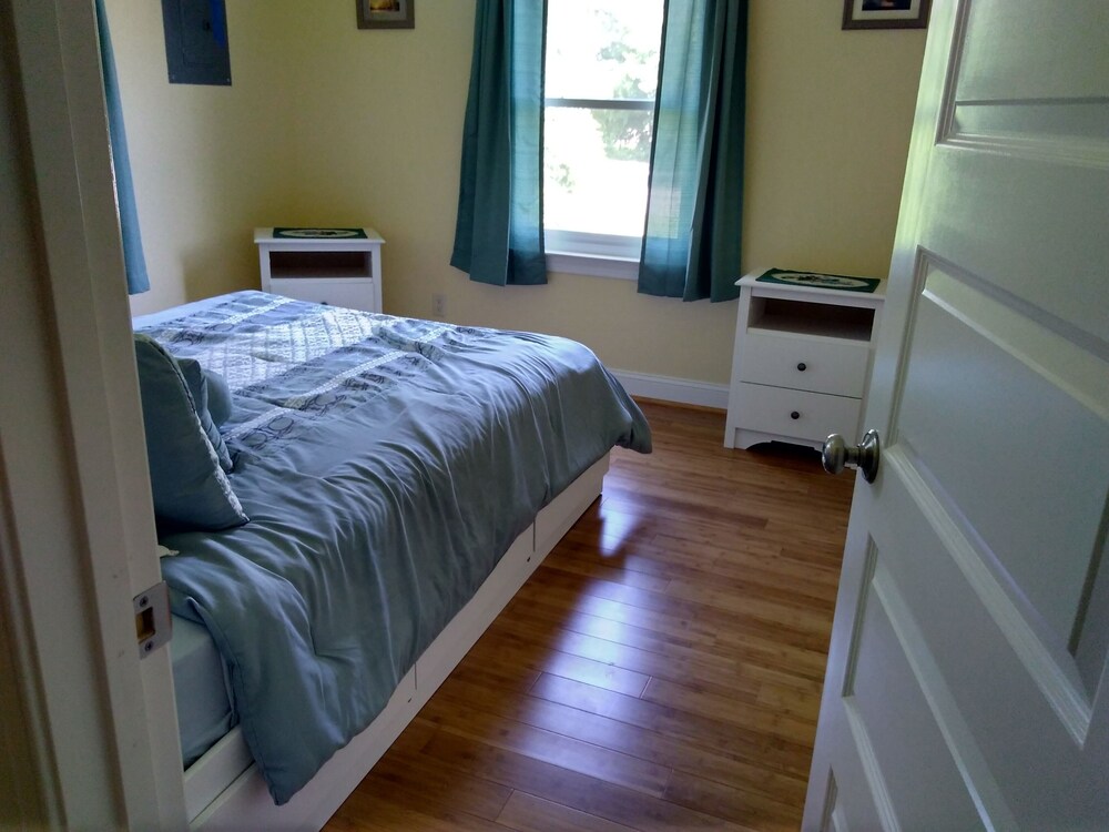 Fully Remodel 48 Bedroom Country Cottage With Views Of Dogwood Harbor Fascinating Country Cottage Bedrooms Model Property Fully Remodel 48 Bedroom Country Cottage With Views Of Dogwood Harbor Fascinating Country Cottage Bedrooms Model Property