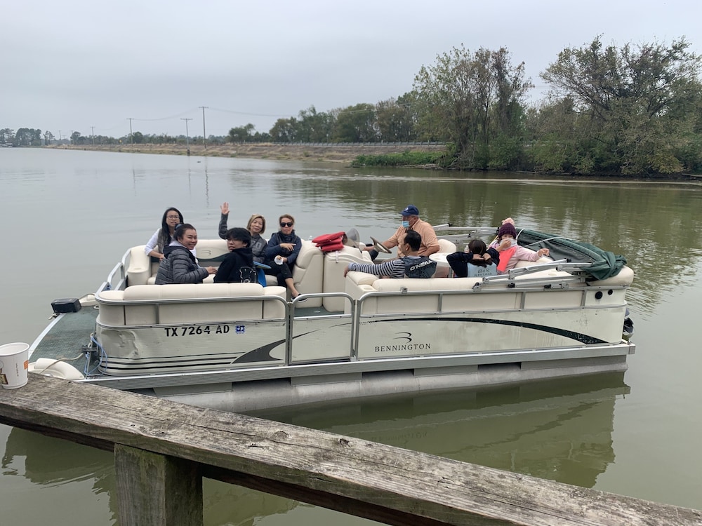 ♦️WATERFRONT CABIN 2♦️ Lake Livingston, Onalaska, Texas in Onalaska Best Rates & Deals on Orbitz