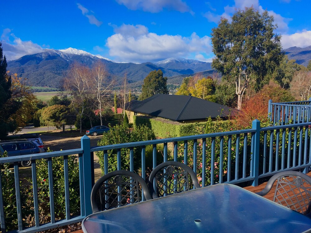Valley View Lodge